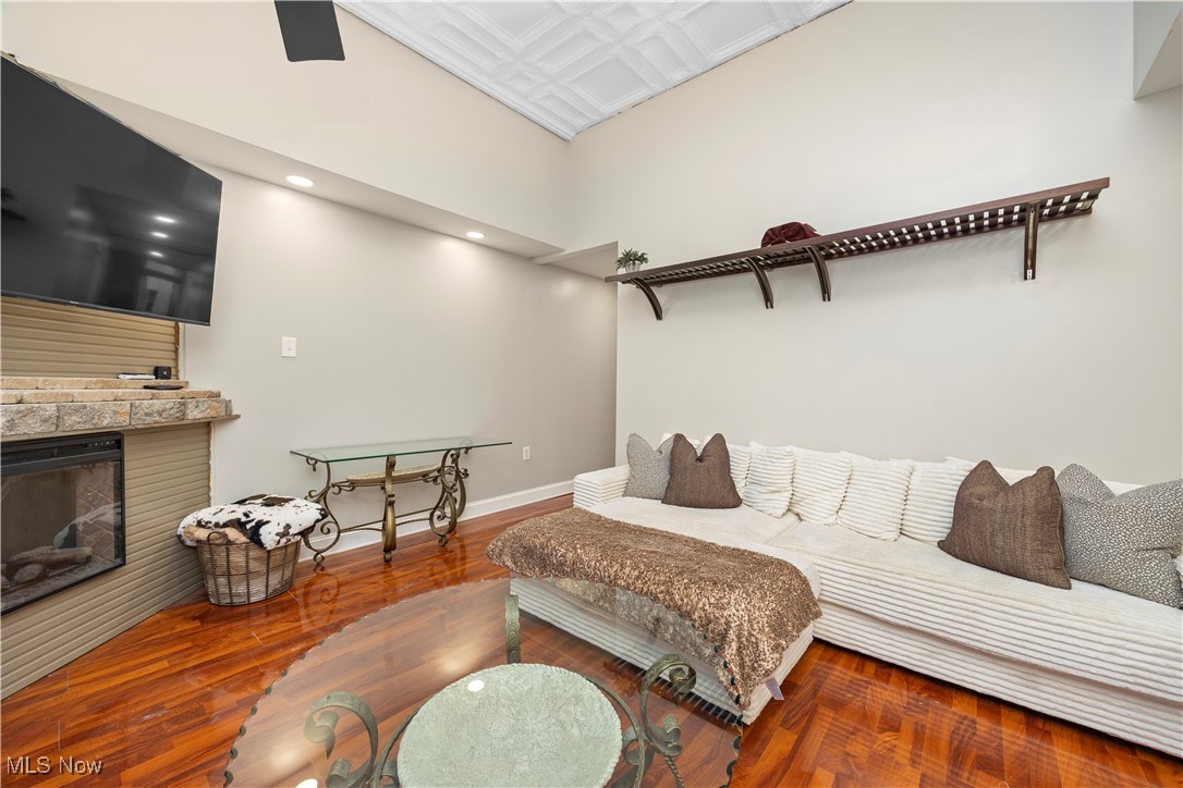 Lorain, Ohio 44052, United States, ,Commercial,Active,241611