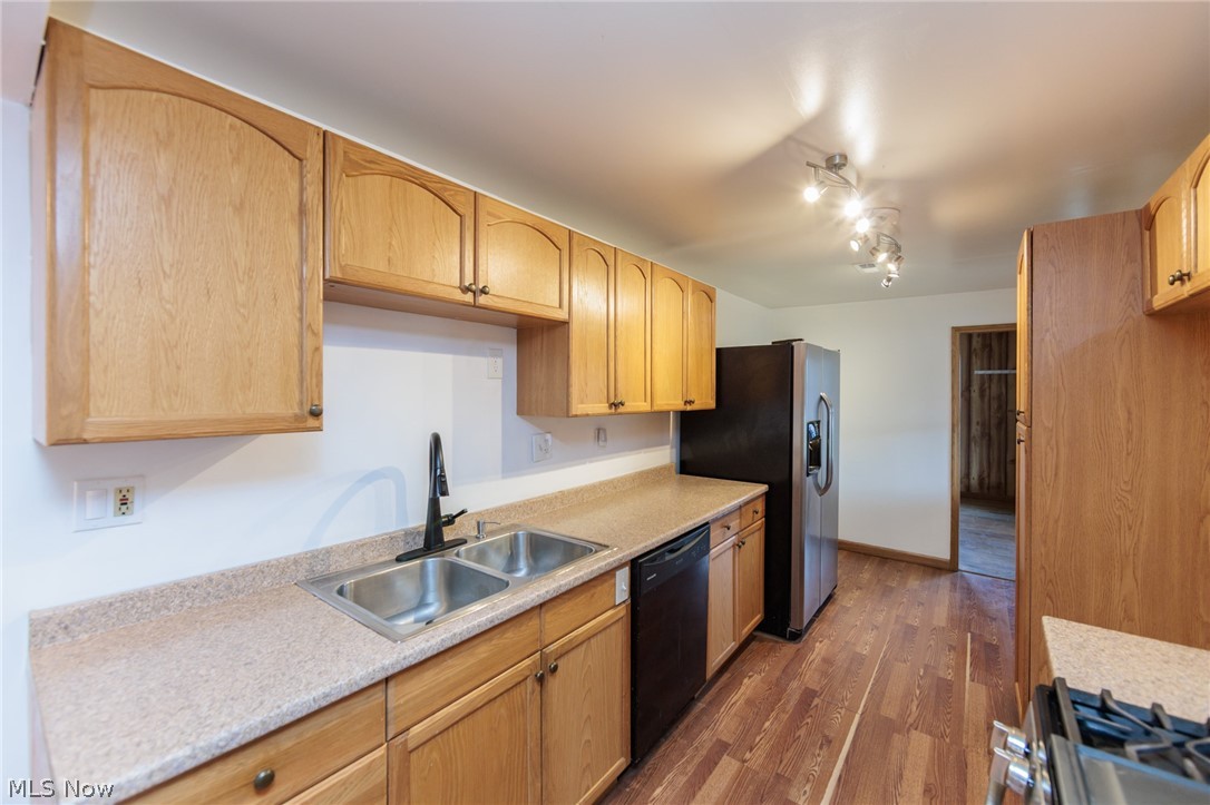 Eaton Homes - Residential