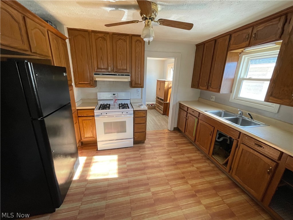 Dye & Allens Add 01 - Residential