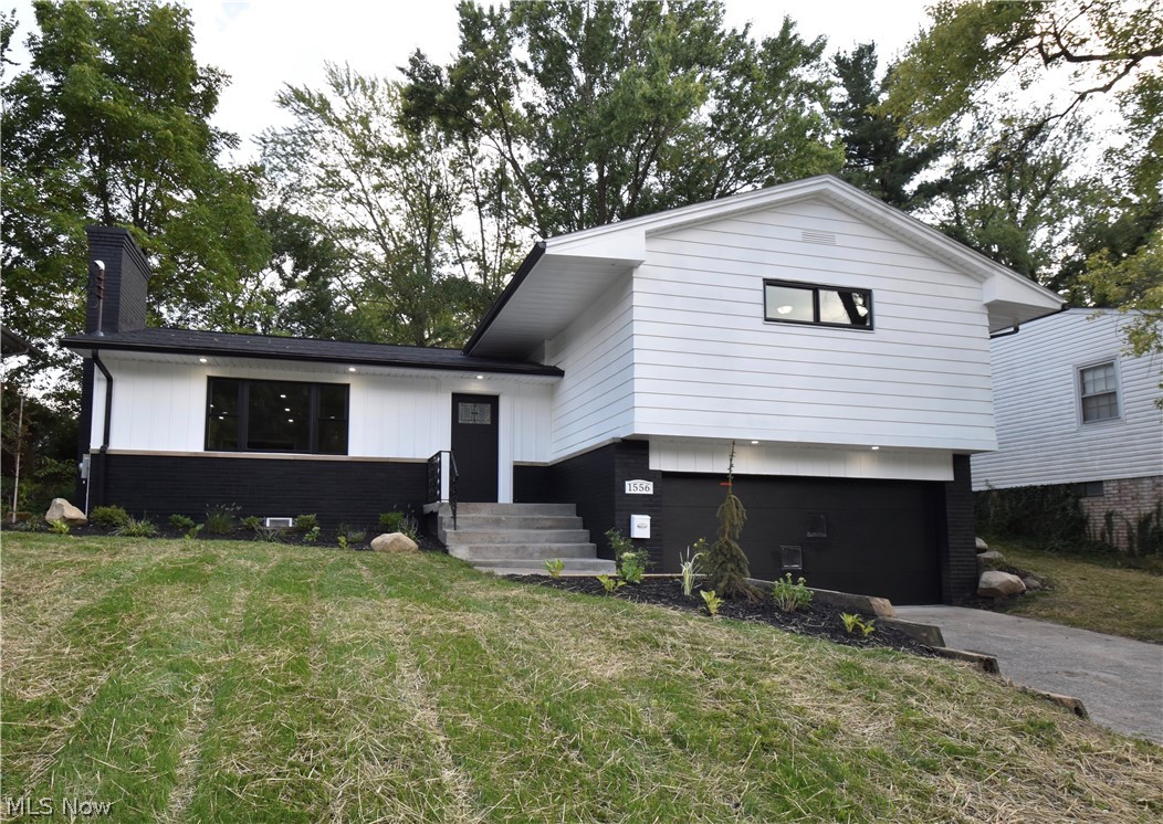Photo 1 of 35 — 1556 Kingsley Avenue, Akron, OH 44313