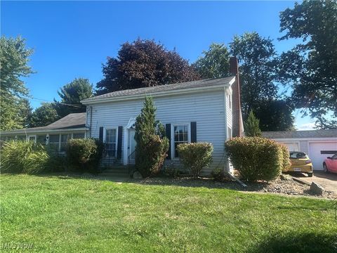 Homes For Sale - 1145 Lake Road<br/> Conneaut, OH 44030
