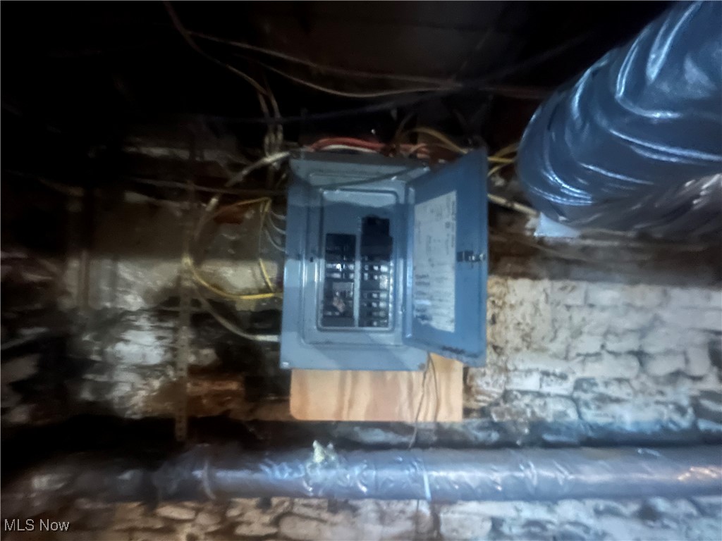 Connectinut Western Reserve - Residential