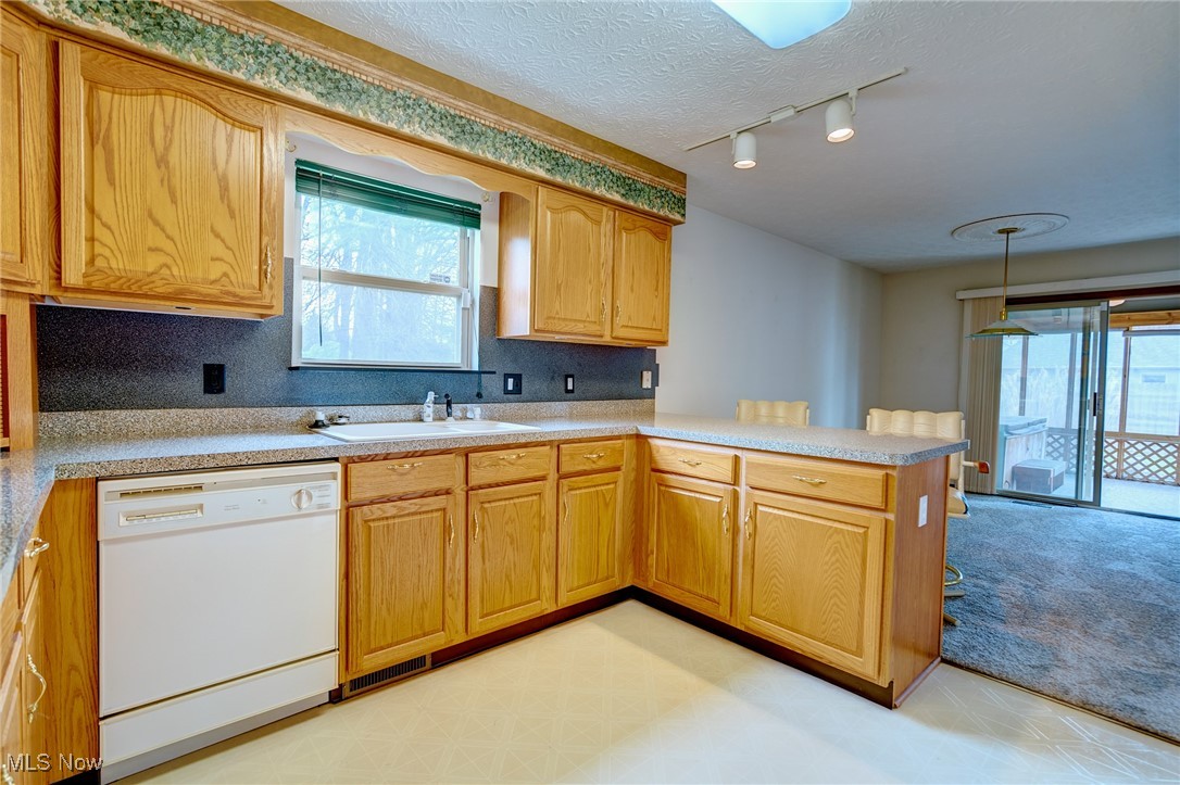 125 Driftwood Court, Elyria, Ohio image 16