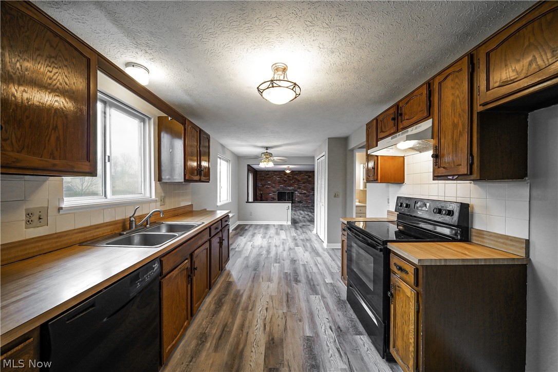 Cape Cod Estates - Residential