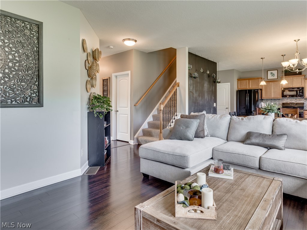 Emerald Estates 06 - Residential