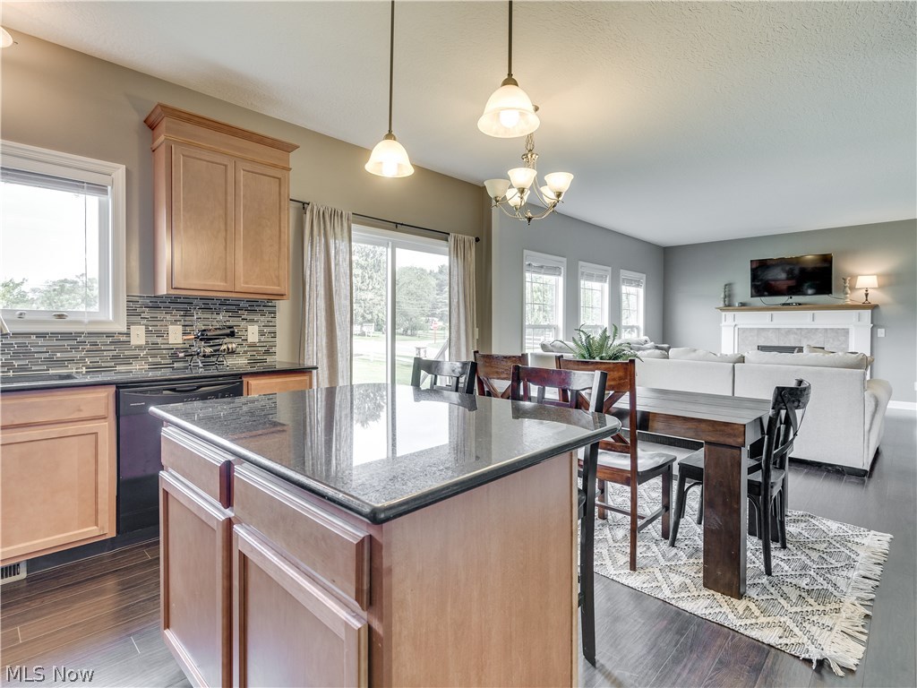 Emerald Estates 06 - Residential