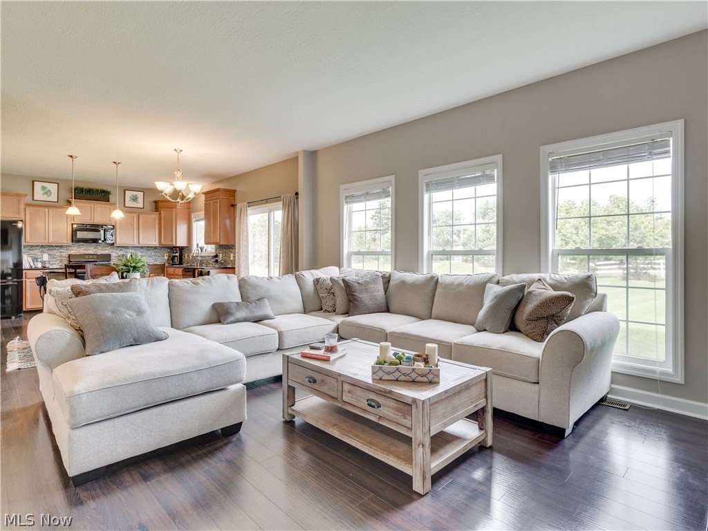 Emerald Estates 06 - Residential