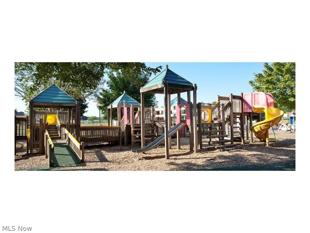 Emerald Estates 06 - Residential