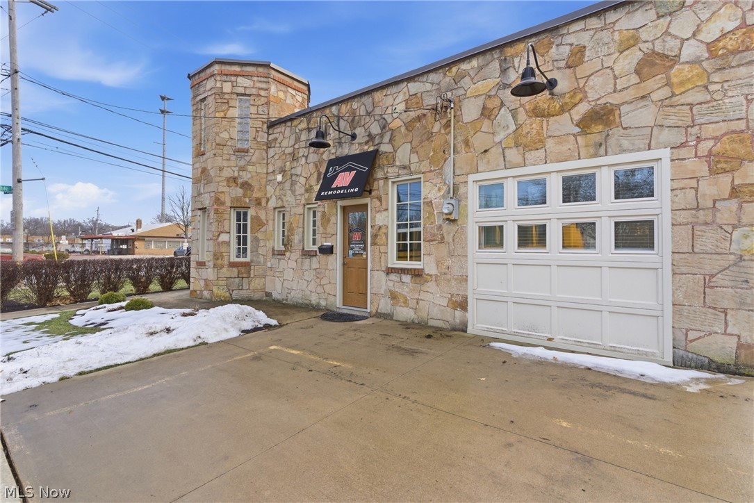 Citizens Real Estate Co - Commercial Sale