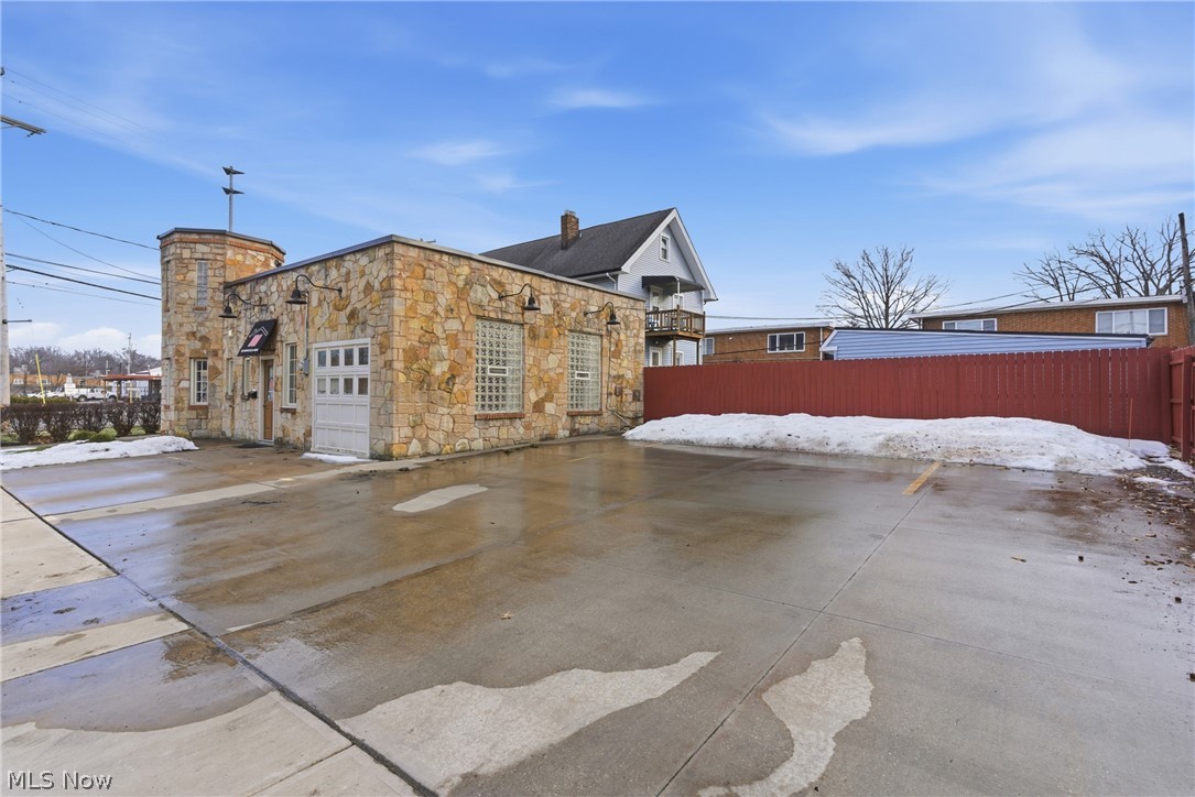 Citizens Real Estate Co - Commercial Sale