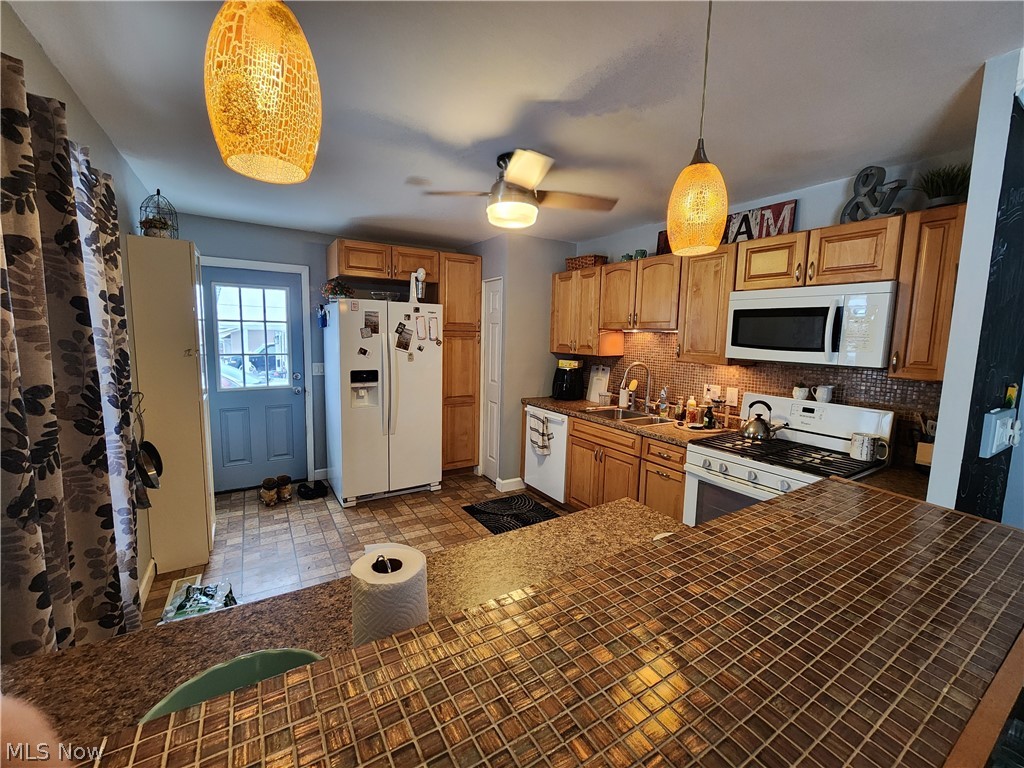 Oakview Manor - Residential