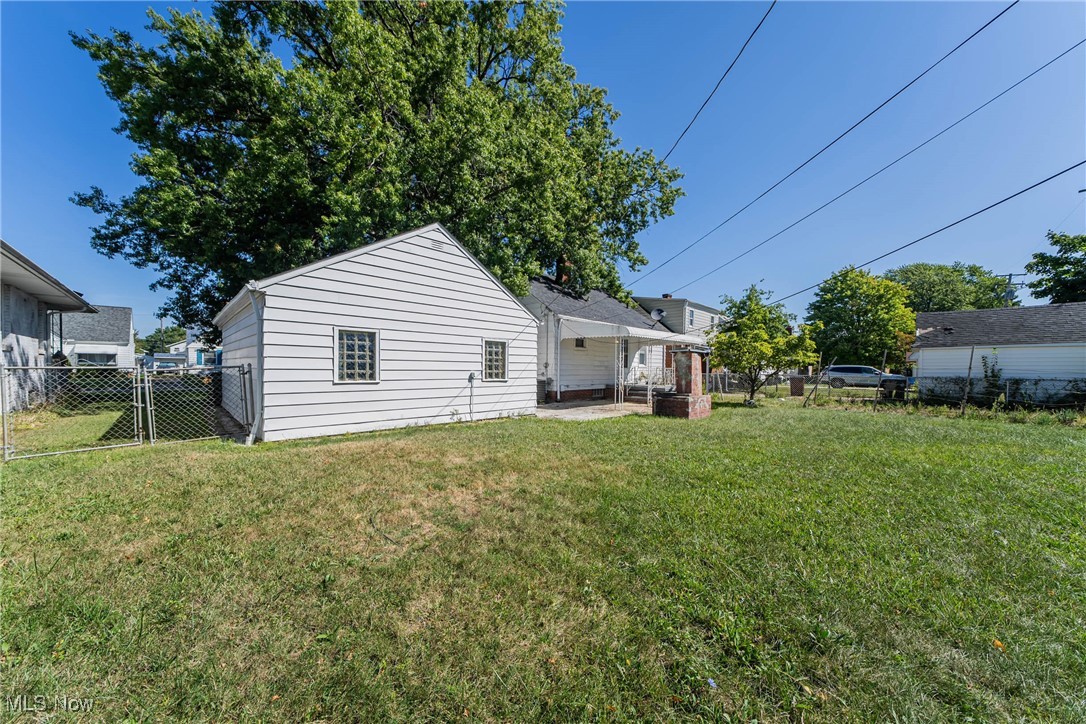 2813 Ingleside Drive, Parma, Ohio image 35