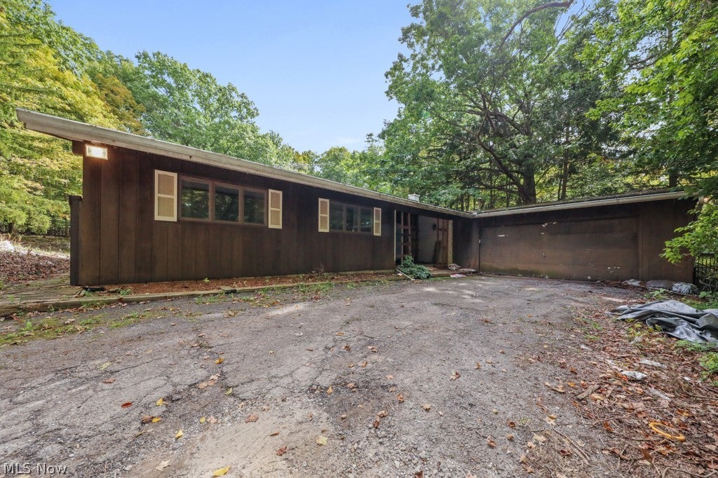 4573 Nettleton Road