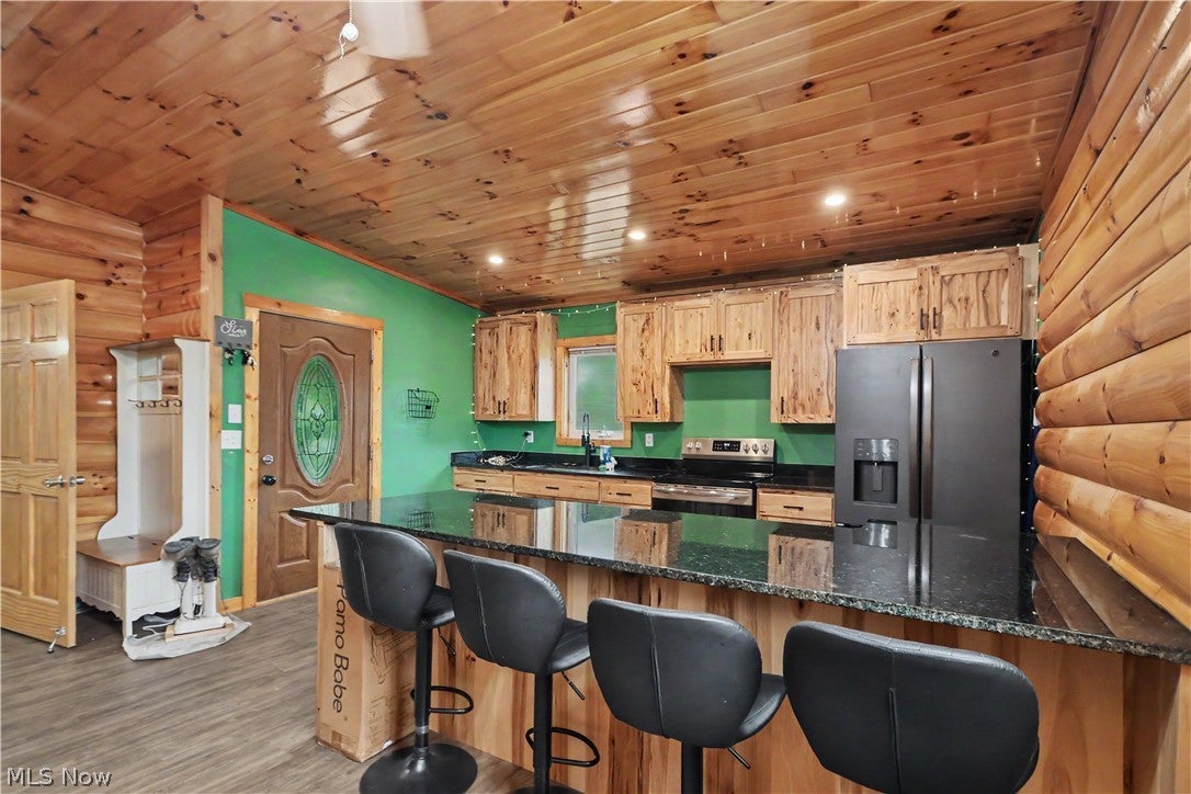 552 County Road 2575
