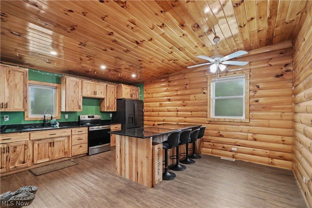 552 County Road 2575