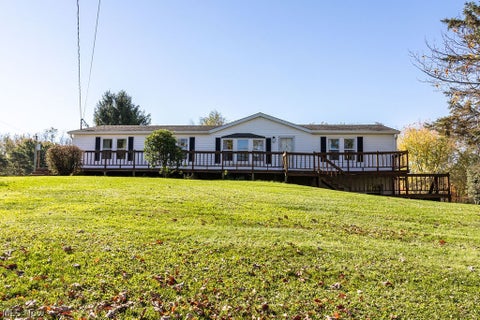 Photo of 41295 Glasgow Road, Lisbon, OH 44432 (MLS # 5255892)