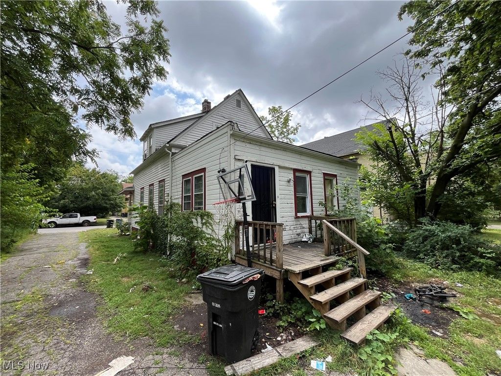 Photo of 3548 E 138th Street, Cleveland, OH 44120 (MLS # 5180534)