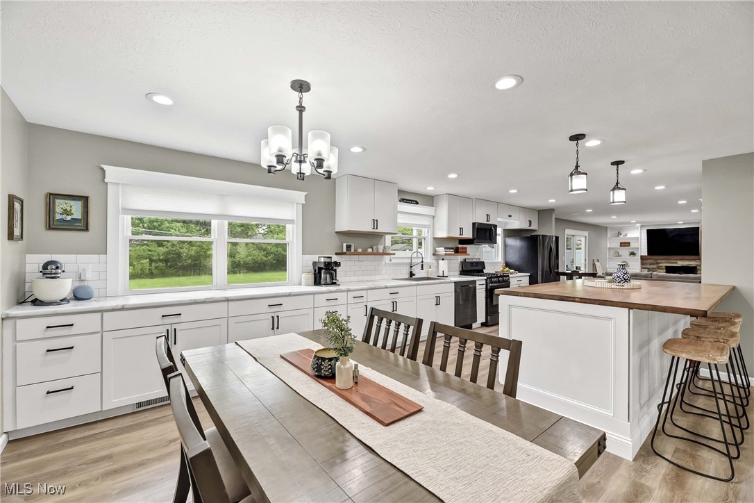 1050 Meadview Drive