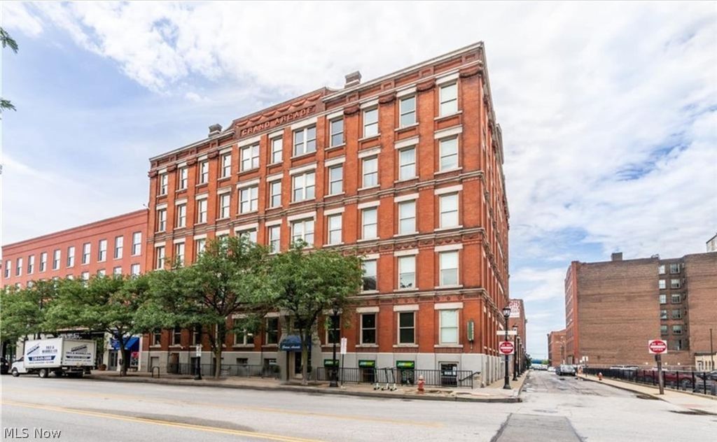 Photo of 408 W Saint Clair Avenue #319, Cleveland, OH 44113 (MLS # 5212793)