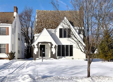 3550 Daleford Road Shaker Heights, OH 44120