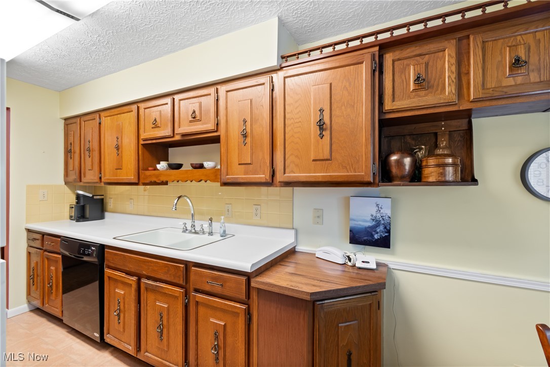 Whispering Heights Condo - Residential