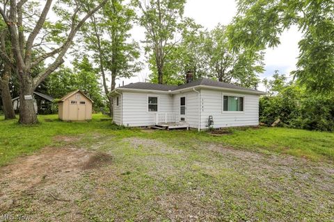 Homes For Sale - 1562 State Route 303<br/> Streetsboro, OH 44241