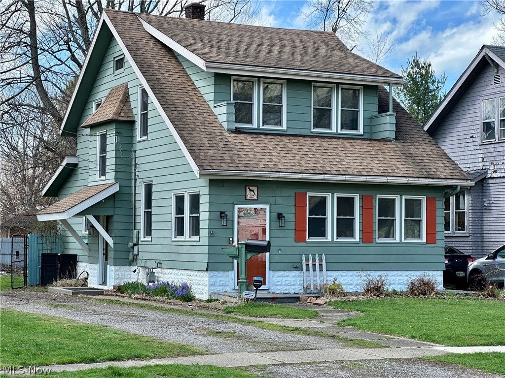 Photo of 1421 Ohio Avenue, Ashtabula, OH 44004 (MLS # 5198757)