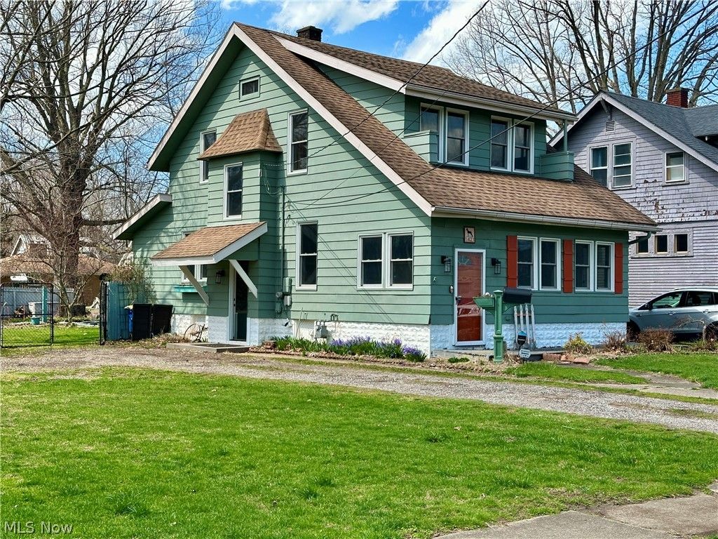 Photo of 1421 Ohio Avenue, Ashtabula, OH 44004 (MLS # 5198757)