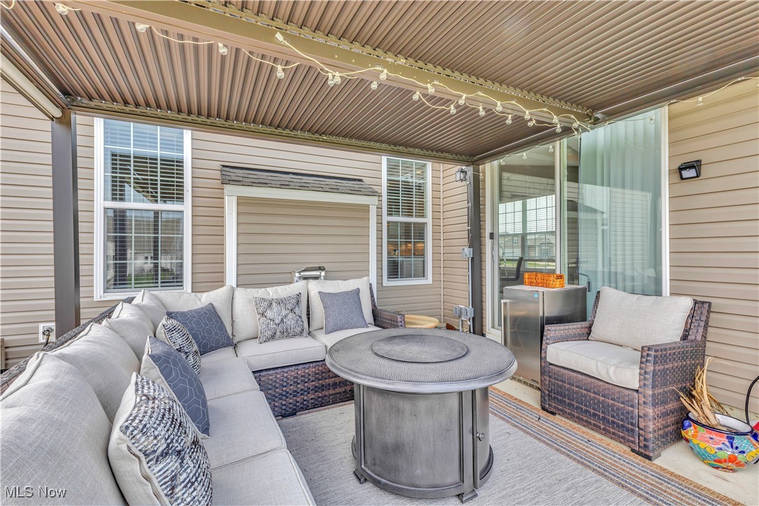 806 Cedar Crest Drive, Elyria, Ohio image 30