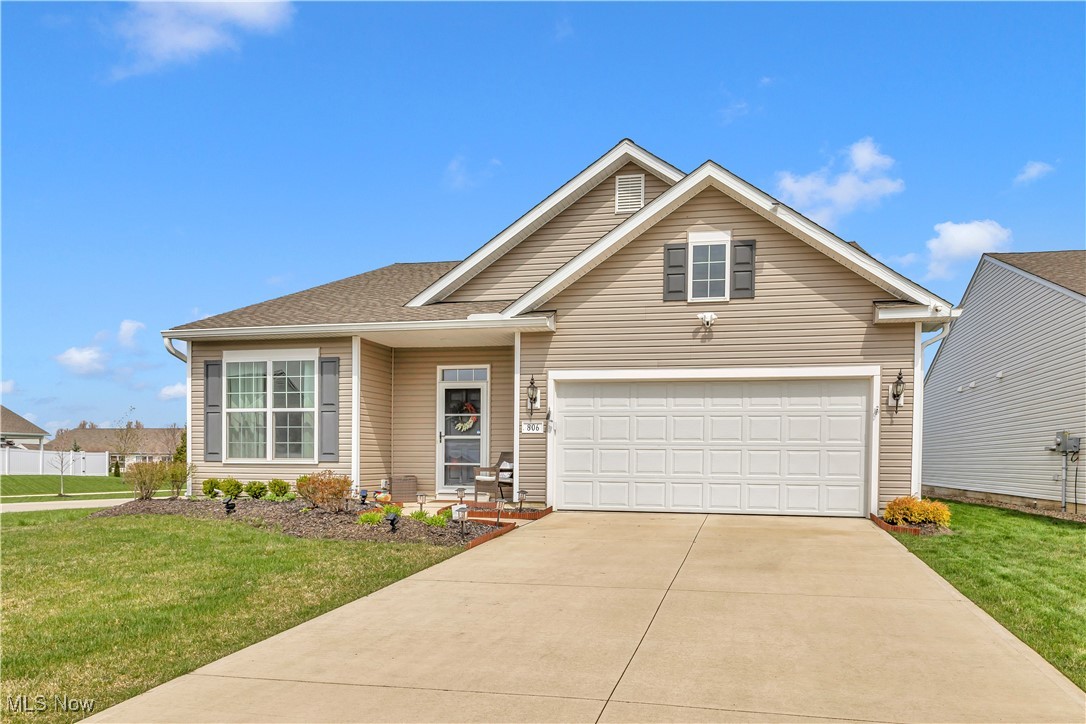 806 Cedar Crest Drive, Elyria, Ohio image 1