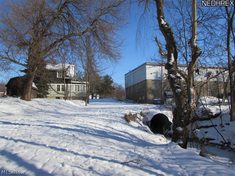 Bedford Auto Mile Business District - Land