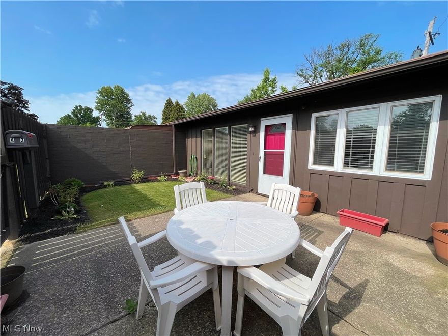 This updated two-bedroom one-bathroom home is a modern dream. The open kitchen features brand-new stainless steel appliances, new countertops, and plenty of storage space. The living room has plenty of natural light, and the bedrooms offer plenty of comfort and space. The bathroom has been beautifully remodeled, featuring modern fixtures and updated tile work.  Do not miss out on this opportunity.