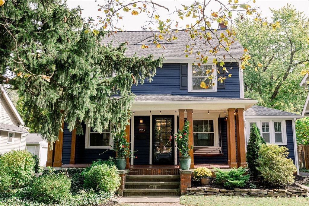 Photo of 2653 Kingston Road, Cleveland Heights, OH 44118 (MLS # 5165878)