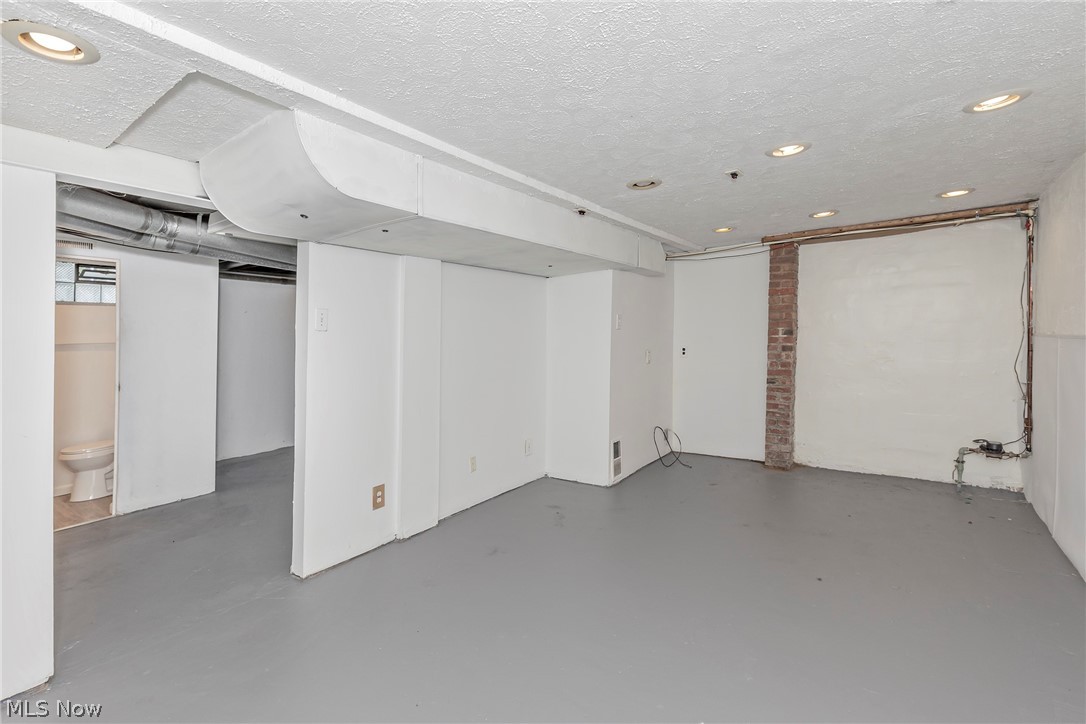 Potter - Residential