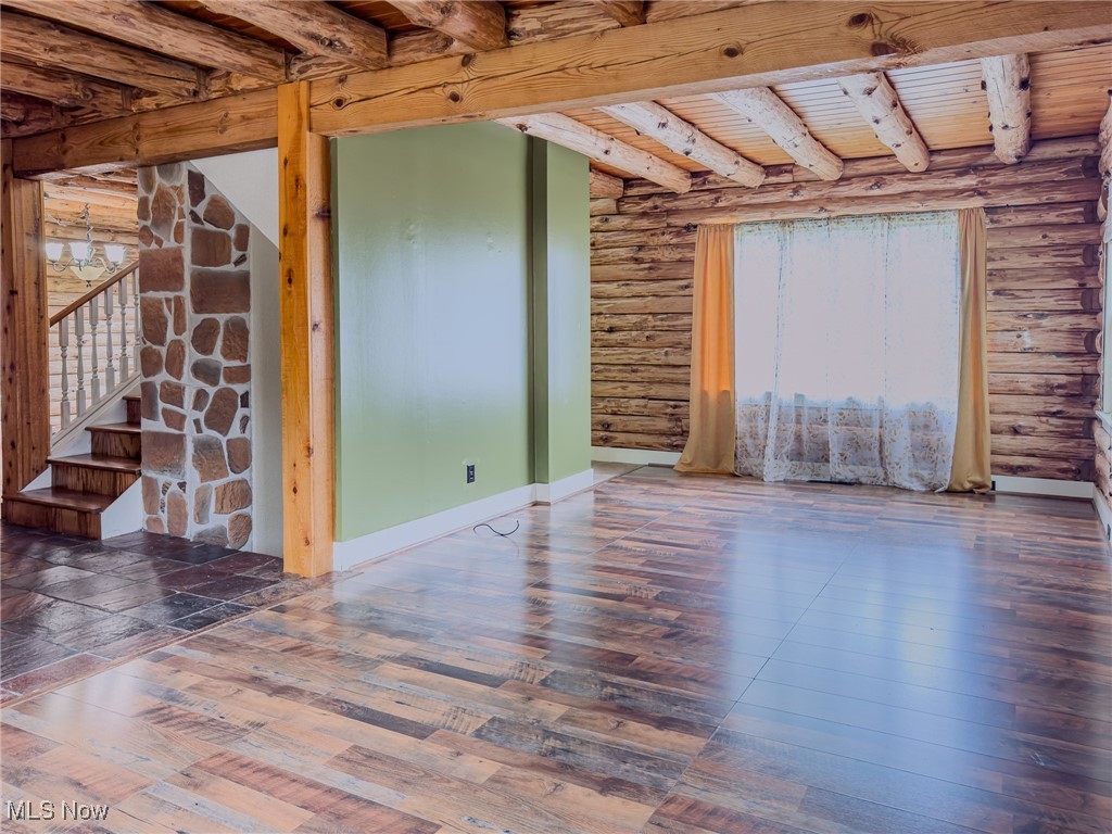 1438 State Route 213