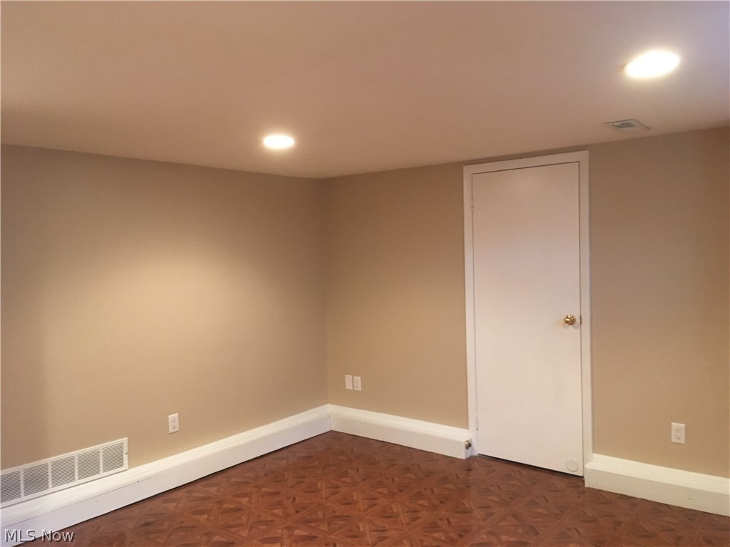 Willoughby Hills Village 03 - Residential