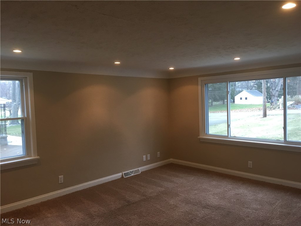 Willoughby Hills Village 03 - Residential