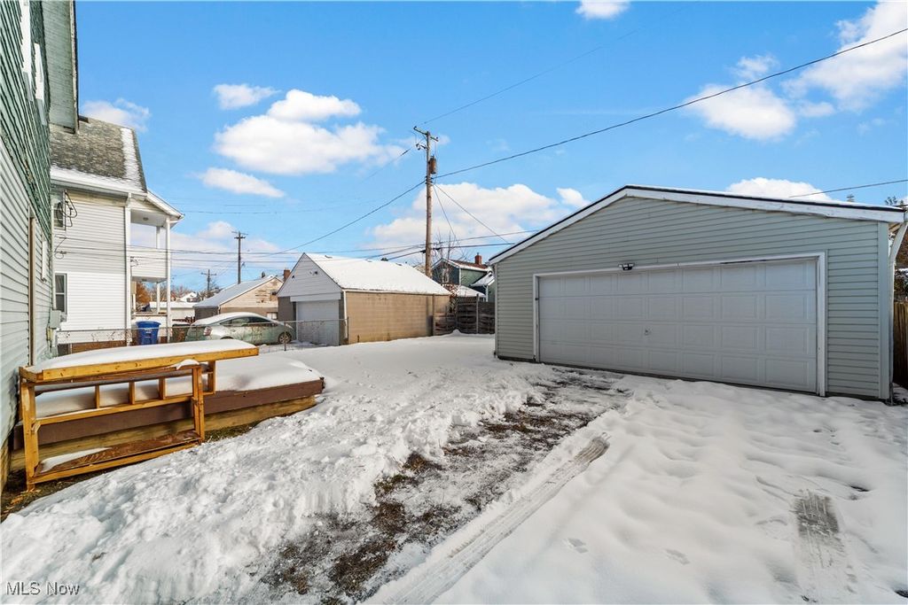 Photo of 2215 Northland Avenue, Lakewood, OH 44107 (MLS # 5176053)