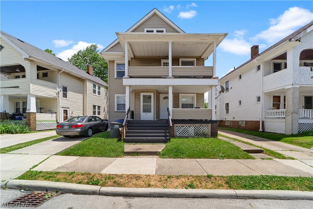 Photo of 1279 Idlewood Avenue, Lakewood, OH 44107 (MLS # 5218178)