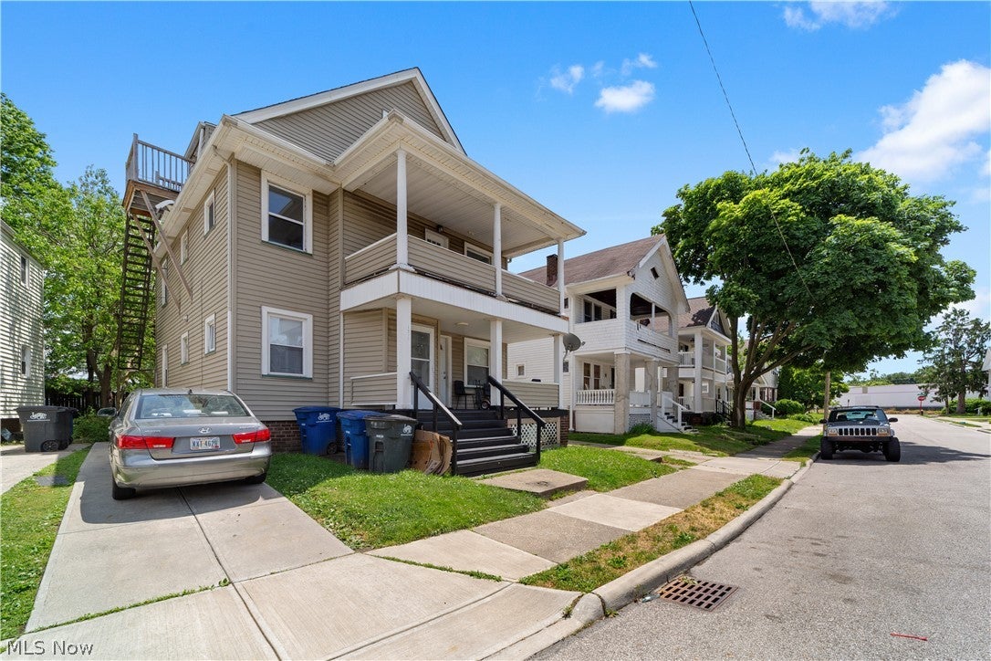 1279 Idlewood Avenue
