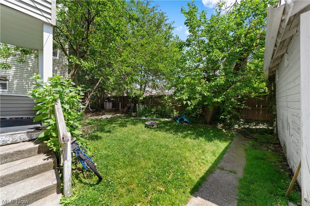 1279 Idlewood Avenue