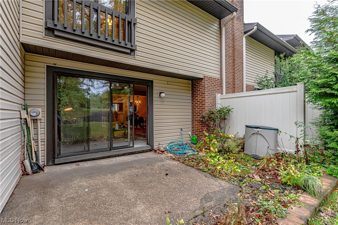 Oak Knolls Condo - Residential