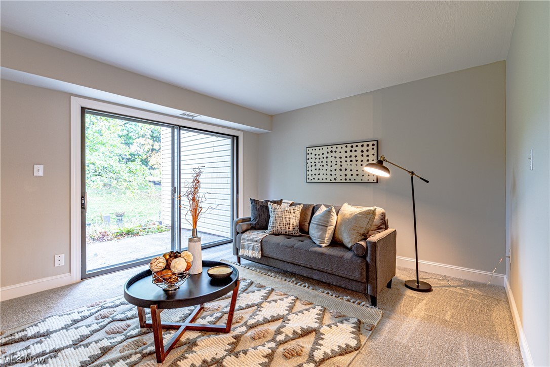 Oak Knolls Condo - Residential