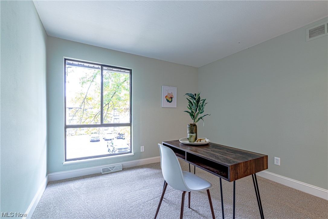 Oak Knolls Condo - Residential