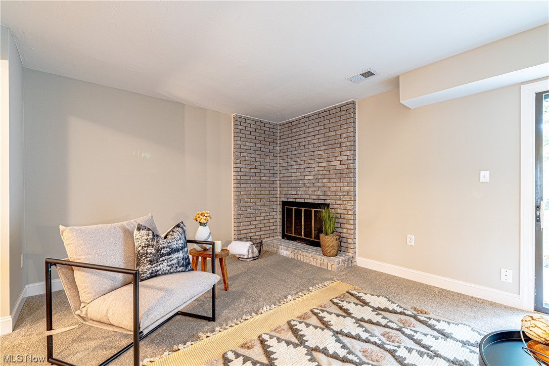 Oak Knolls Condo - Residential