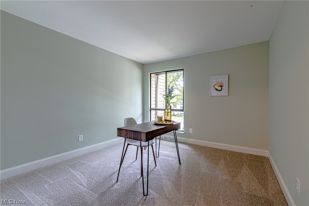 Oak Knolls Condo - Residential