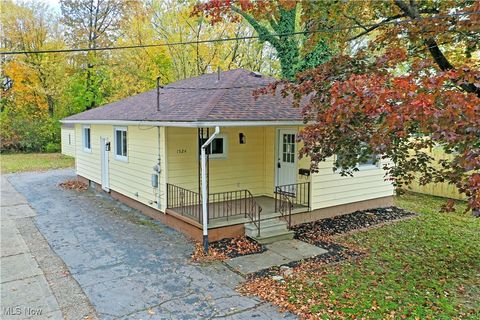 Tiny photo for 1524 Vernon Avenue NW, Warren, OH 44483 (MLS # 5179105)
