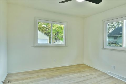 Tiny photo for 1524 Vernon Avenue NW, Warren, OH 44483 (MLS # 5179105)