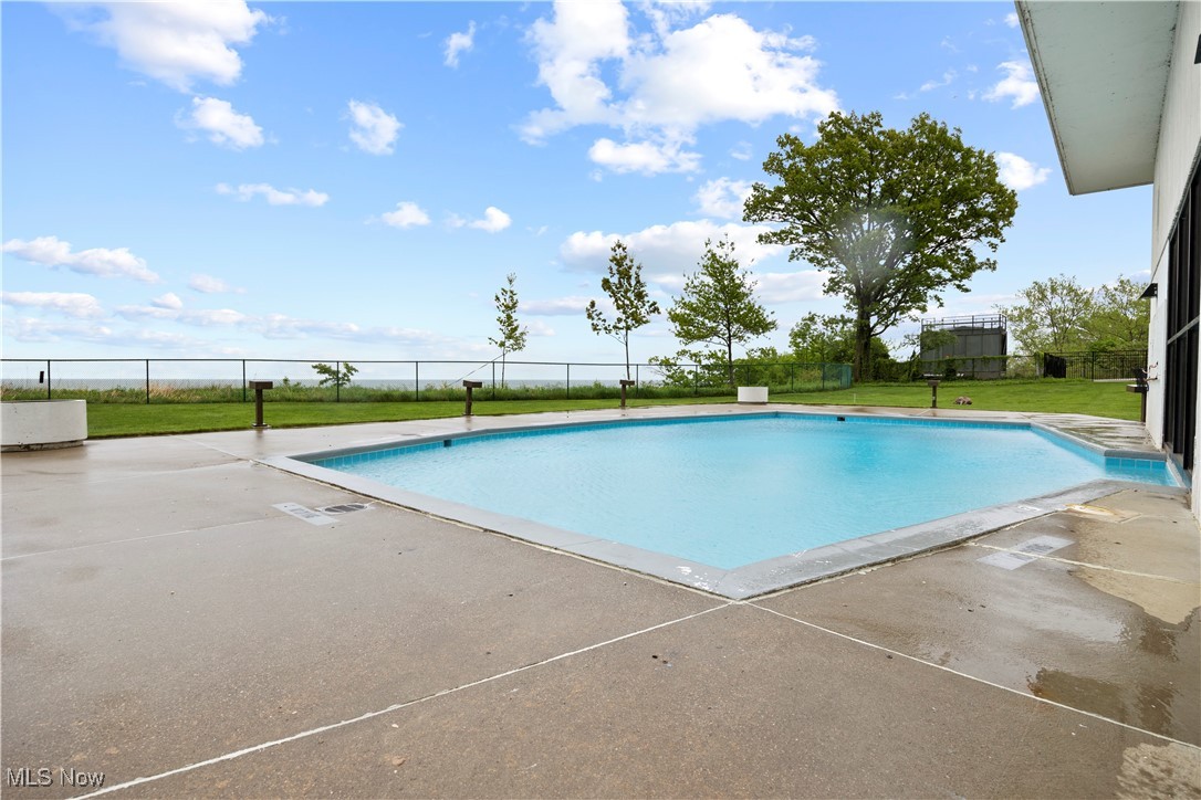 Meridian Condo - Residential