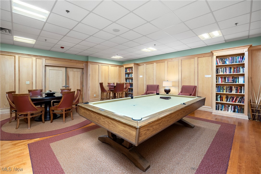 Meridian Condo - Residential